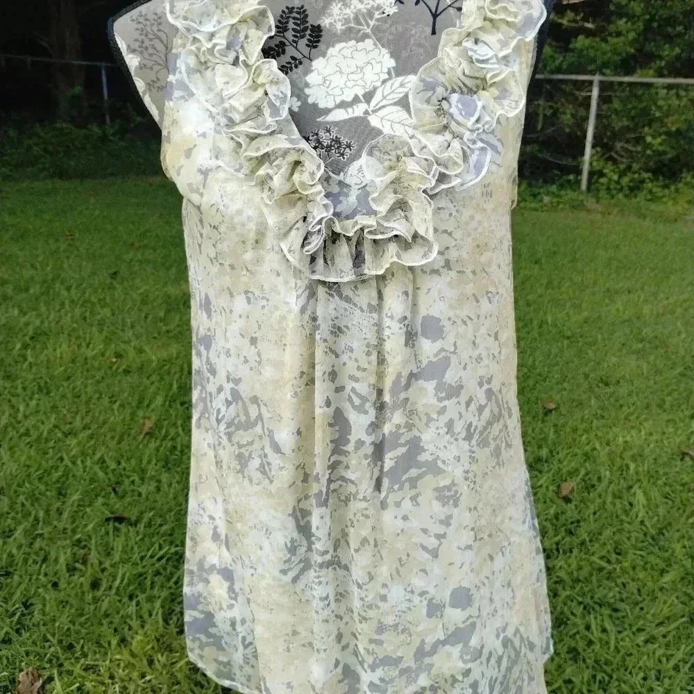 Adiva Blouse Ruffles - Picture 2 of 7